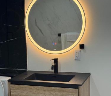 London Apartamento | Cozy 2 bedroom basement appt