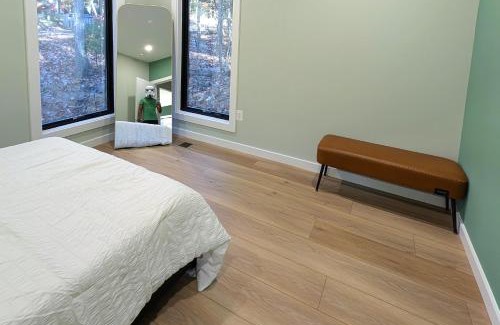 Mount Jackson Chalet De Esquí | Cozy 2-bedroom cabin in welcoming Shenandoah, Basye with WiFi, AC, EV