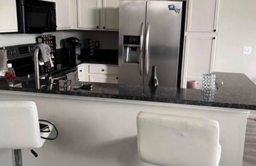 Chesterfield Condominio | Cozy 2-bedroom condo with WiFi, AC in peaceful New Baltimore