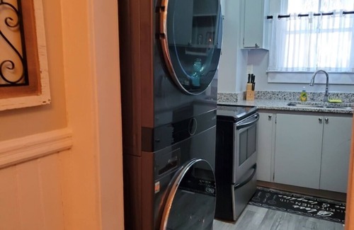 Eastside Condominio | Cozy 2-bedroom condo in charming Savannah 10 minutes to downtown and river st