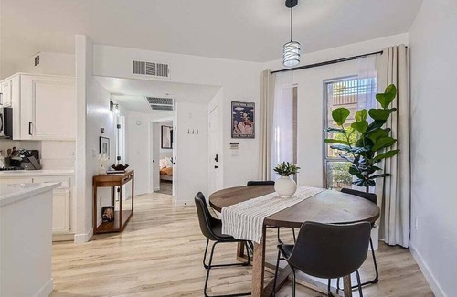 Rhodes Ranch Condominio | Cozy 2-bedroom condo with AC, WiFi in SW Las Vegas-A Desert Gem