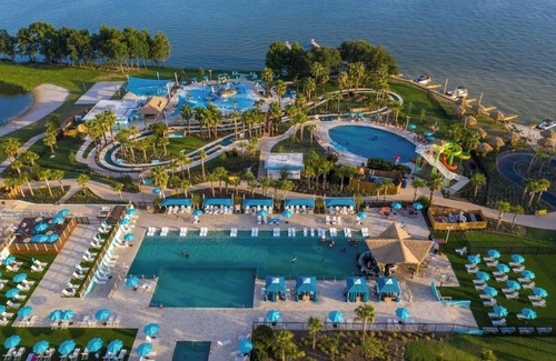 Walden on Lake Conroe Condominio | Cozy 2-bedroom condo on the water, with community pool and fitness center.