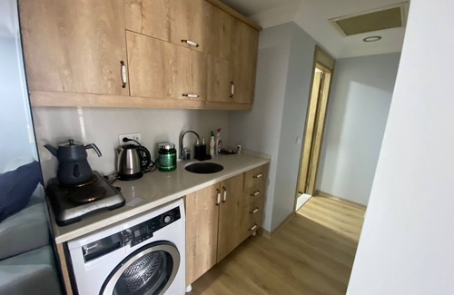 Kartal Condominio | Cozy 2-bedroom condo with AC, fitness room, WiFi in lovely Istanbul