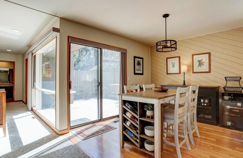 Sunriver Condominio | Cozy 2-bedroom condo with WiFi and AC in charming Sunriver