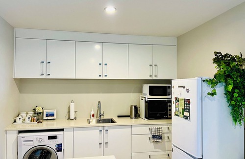 Silverdale Casa | Cozy 2-bedroom home in Central Millwater with WiFi