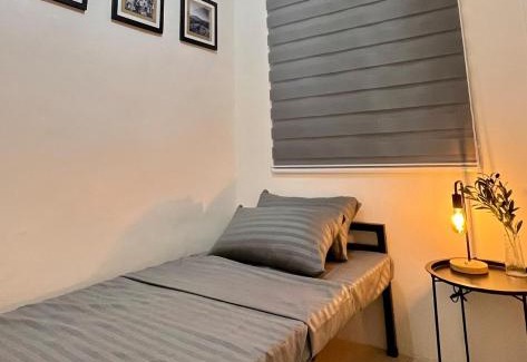 Lucena Apartamento | Cozy 2 Bedroom Home in Lucena with AC and Fast WiFi
