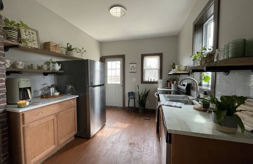 Beckley Casa | Cozy 2 bedroom house. 1 mile from i77, in Beckley West Virginia.