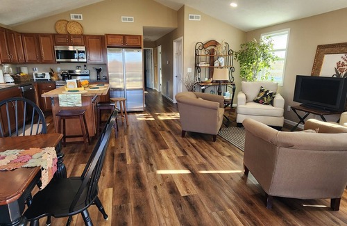 Richland Casa | Cozy 2-bedroom house in peaceful Richland with WiFi, AC