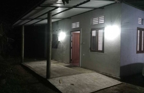 Seeduwa - Katunayake Casa | Cozy 2-bedroom house in charming Katunayaka with WiFi, AC