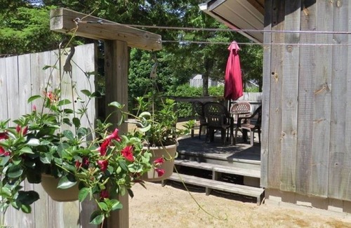 Sauble Beach Cabaña | Cozy 2 Bedroom Located In The Heart Of Downtown Sauble