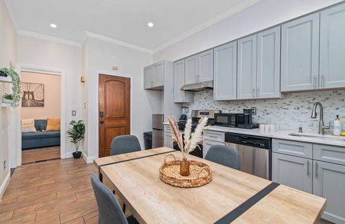 North Bergen Apartamento | Cozy 2-bedroom minutes to Manhattan/ Times Square/ Central Park