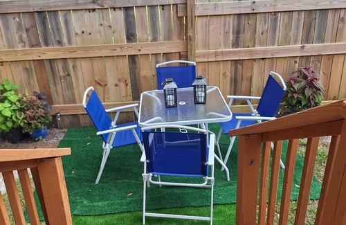 Hinesville Casa | Cozy 2-bedroom mobile home in charming Hinesville with WiFi, AC