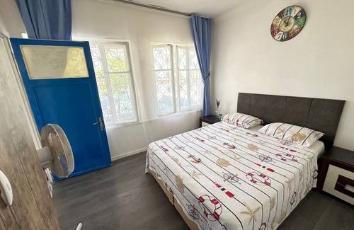 Kadnlar Denizi Mahallesi Casa | Cozy 2-bedroom stone house in fantastic Kushadasi on first line of Ladies beach.