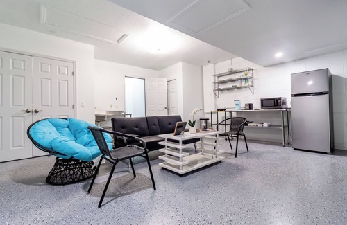 St. Cloud Apartamento | Cozy 2-bedroom studio with AC and WiFi