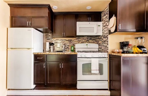 Rancho del Rey Casa | Cozy 2 Bedroom Suite, patio w/ lights & BBQ grill!