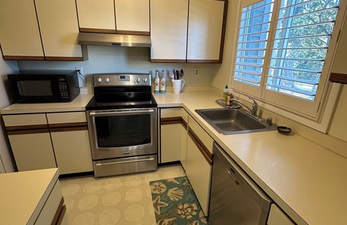Bethany Beach Casa | Cozy 2-bedroom townhome in charming Bethany Beach with AC, WiFi, community pool