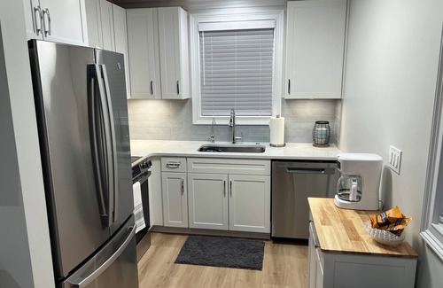 Bayshore Apartamento | Cozy 2 Bedroom Upstairs Guesthouse with Private Entrance near Wrightsville Beach
