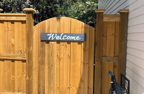 Bayshore Apartamento | Cozy 2 Bedroom Upstairs Guesthouse with Private Entrance near Wrightsville Beach