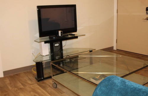 Providence Casa | Cozy 2 Bedroom Apartment in Providence | Refresh in a Luxe King Bed