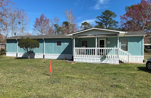 Ocean Isle Beach Casa | Cozy 2-bedroom home close to beaches & parks