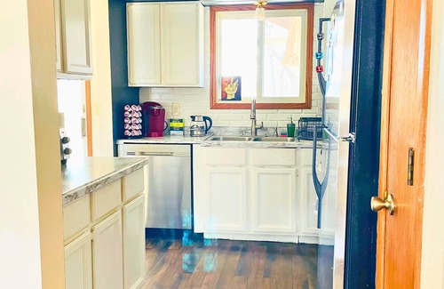 Vadnais Heights Apartamento | Cozy 2-bedroom apartment + Office,Yard 12 Min to Twin Cities