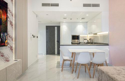Al Barsha Apartamento | Cozy 2 Bedroom with a Private Pool