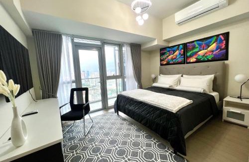 Bonifacio Global City Apartamento | Cozy 2 Bedrooms in BGC with Balcony Bathtub 600Mbps