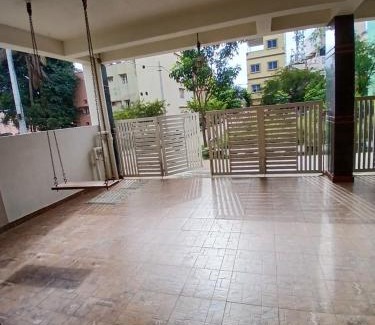 Yelahanka Cama Y Desayuno | Cozy 2 BHK ground floor home