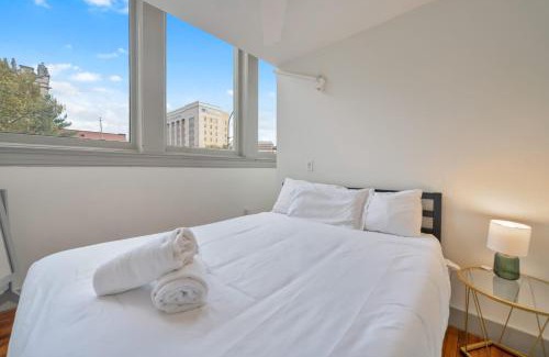 Downtown Louisville Apartamento | Cozy 2-BR Loft in the Heart of Louisville #210