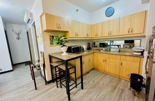 Bacoor City Apartamento | Cozy 2-BR Perfect for Families and Friends