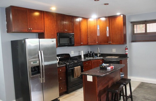 Grand Boulevard Apartamento | Cozy 2b2ba: 15 min Bus Downtown, 7min to UChicago, Bike to Lake
