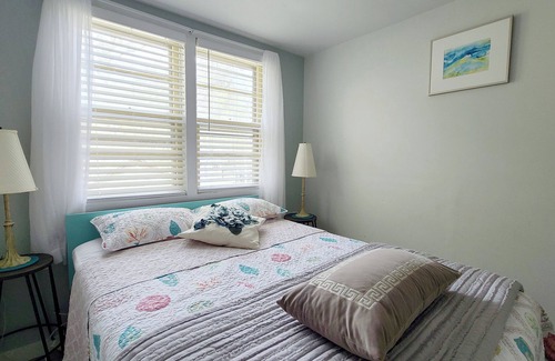 Truro Cabaña | Cozy 2BD Cottage--DUCTLESS MINI-SPLITS, Patio, Short Drive to Truro Beaches & Attractions