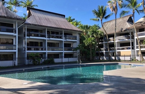 Hilo Apartamento | Cozy 2br 1ba Apt in Waiakea Villas with work space