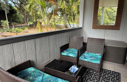 Hilo Apartamento | Cozy 2br 1ba Apt in Waiakea Villas with work space