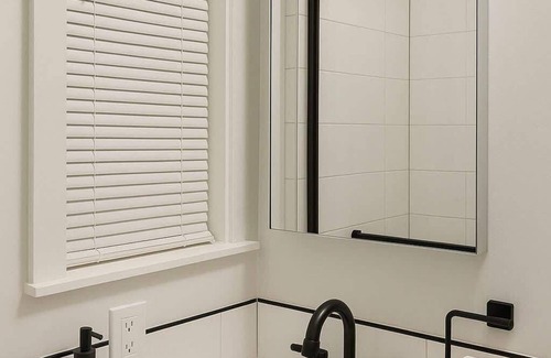 Chicago Apartamento | Cozy 2BR Apt for a Seamless Stay