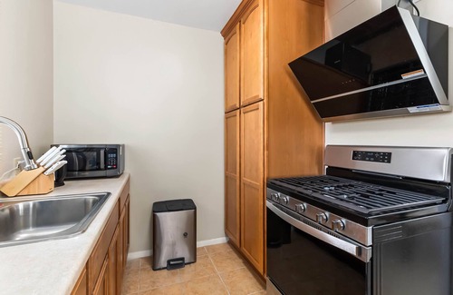 Ontario Casa | Cozy 2BR Home With Bright Interior Relaxing Patio