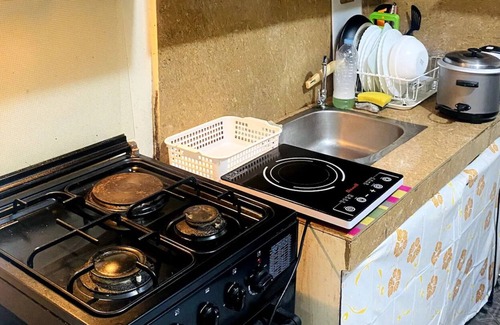 Barangay 670 Condominio | Cozy 2BR loft w/ balcony |100mbps| near PGH, UP, LRT and Robinson's Place Manila