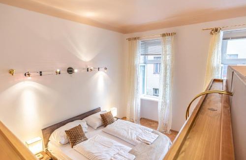 Matzleinsdorf Apartamento | Cozy 2BR shared Apartment City Retreat Prime Central Location