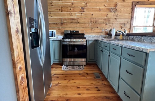 Purlear Casa | Cozy 2BR with AMAZING views in Buck Mountain