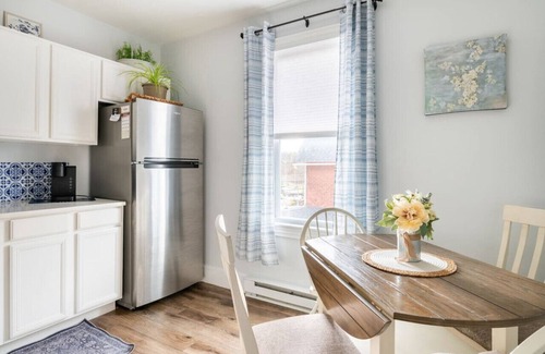 Sinking Spring Apartamento | Cozy 2nd Floor3 bedroom unit with off street parking