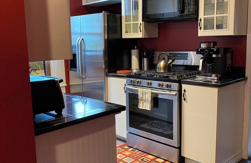 Fort Worth Casa | Cozy 3/2 Fort Worth Historic Home- off Magnolia Ave. Pet Friendly. Near Downtown