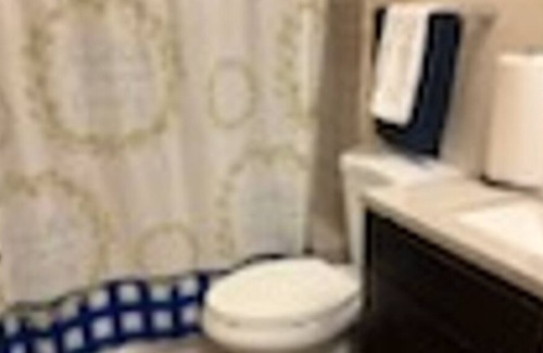John T White Casa | Cozy 3 bed Home with Yard - Centrally Located - Minutes to Stadium