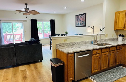 Creamery Casa | Cozy 3-Bedroom/2 Bath Townhome - Trailside - Pet Friendly