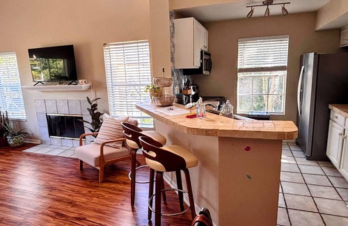 Southside Condominio | Cozy 3 bedroom condo near Jax beach and Mayo Clinic