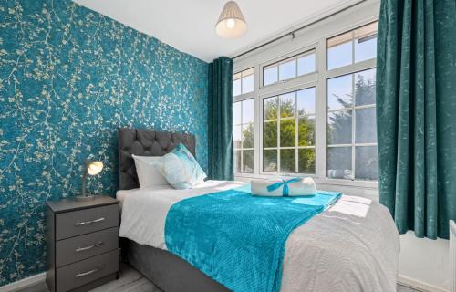 Wyken Apartamento | Cozy 3 bedroom house with free parking and near hospital