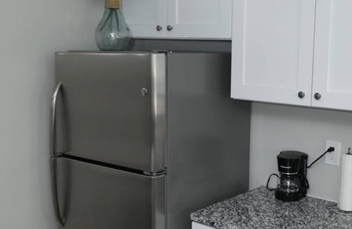 Winston - Salem Casa | Cozy 3-bedroom house in welcoming Winston-Salem with Alarm System