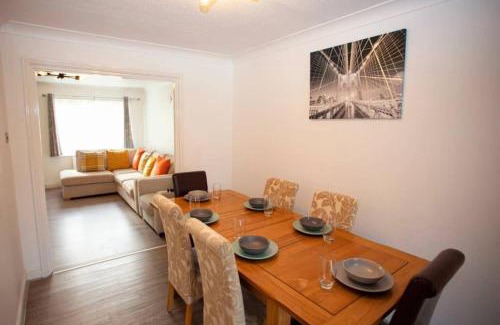 Toddington Casa | Cozy 3-Bedroom Home in Luton