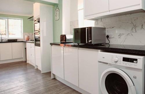 Toddington Casa | Cozy 3-Bedroom Home in Luton