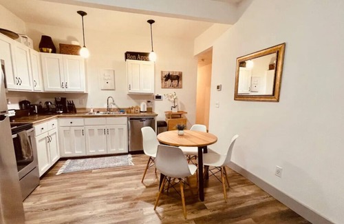 Northeast Minneapolis Arts District Casa | Cozy 3-bedroom Home in NE Historic Arts District