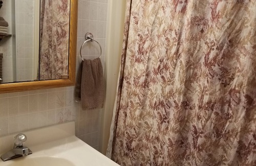 Cassville Casa | Cozy 3 Bedroom Home With Large Yard. Pet Friendly